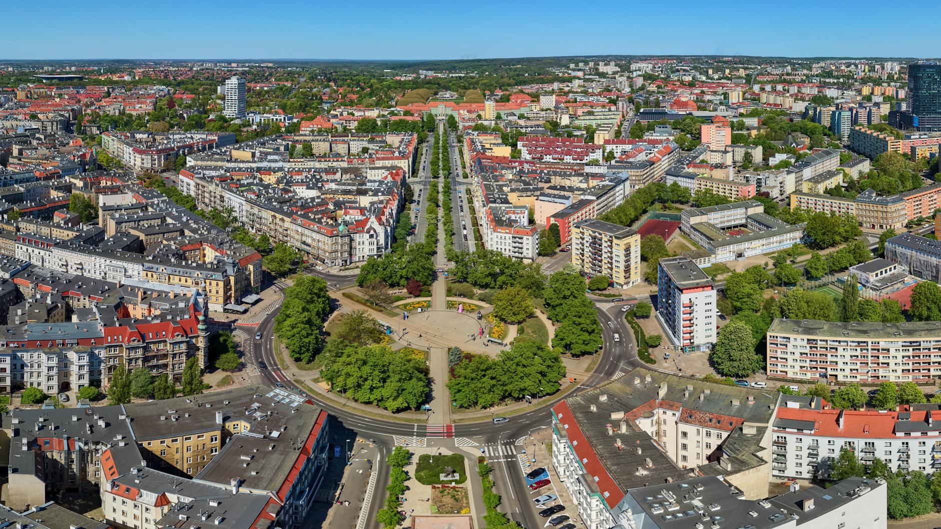 Szczecin: „Torowa rewolucja” opóźniona, ale tramwaje Junaka wciąż budzą emocje